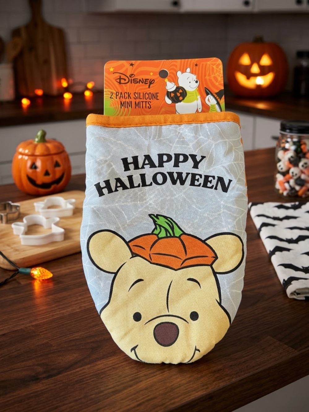 Disney Winnie the Pooh Halloween Oven Mitts - Orange, White, Green
